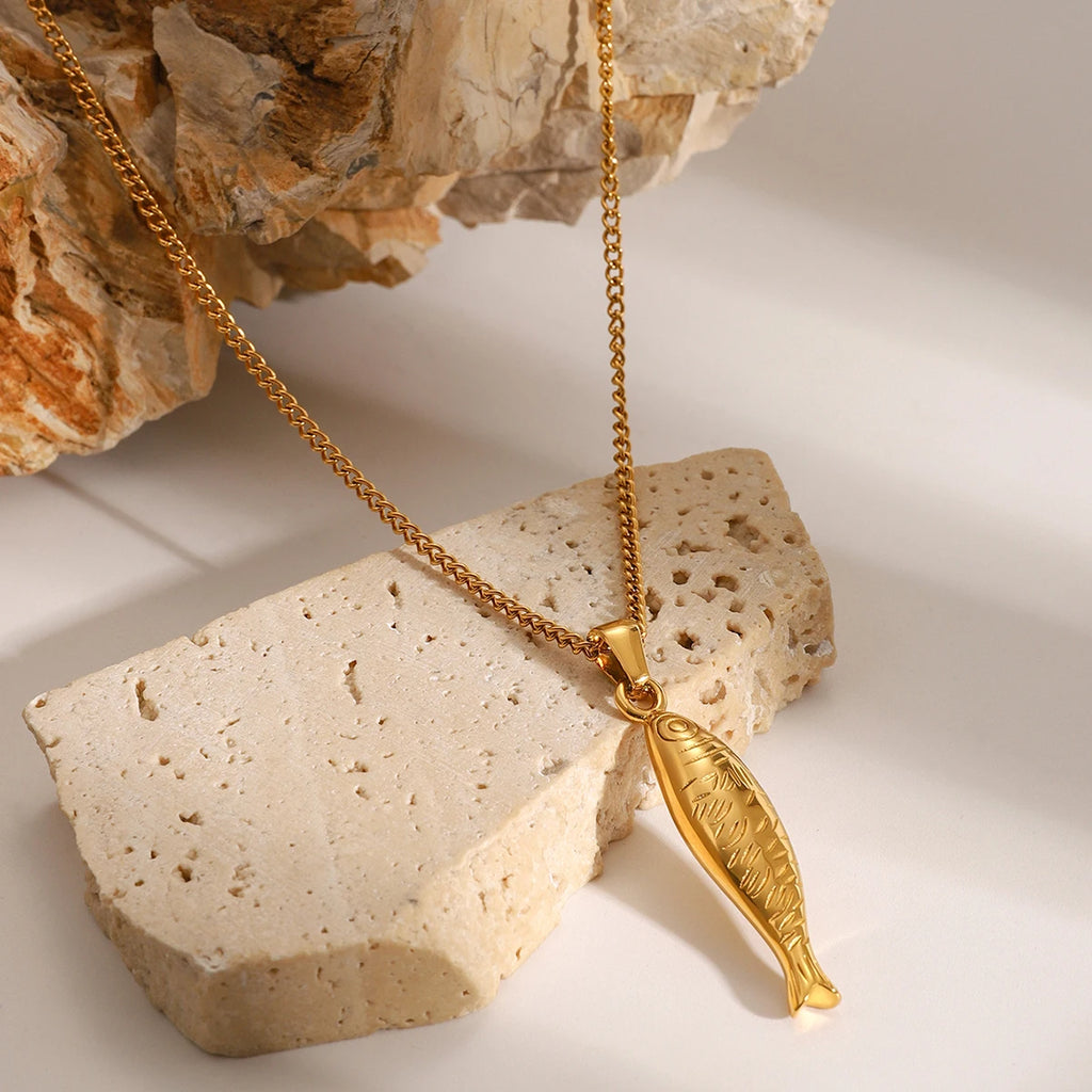 Kika Minimalism Articulated Fish Necklace