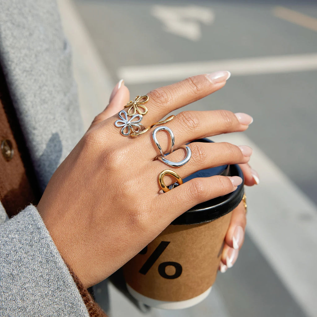 Kika Irregular Line Design With Adjustable Opening Ring