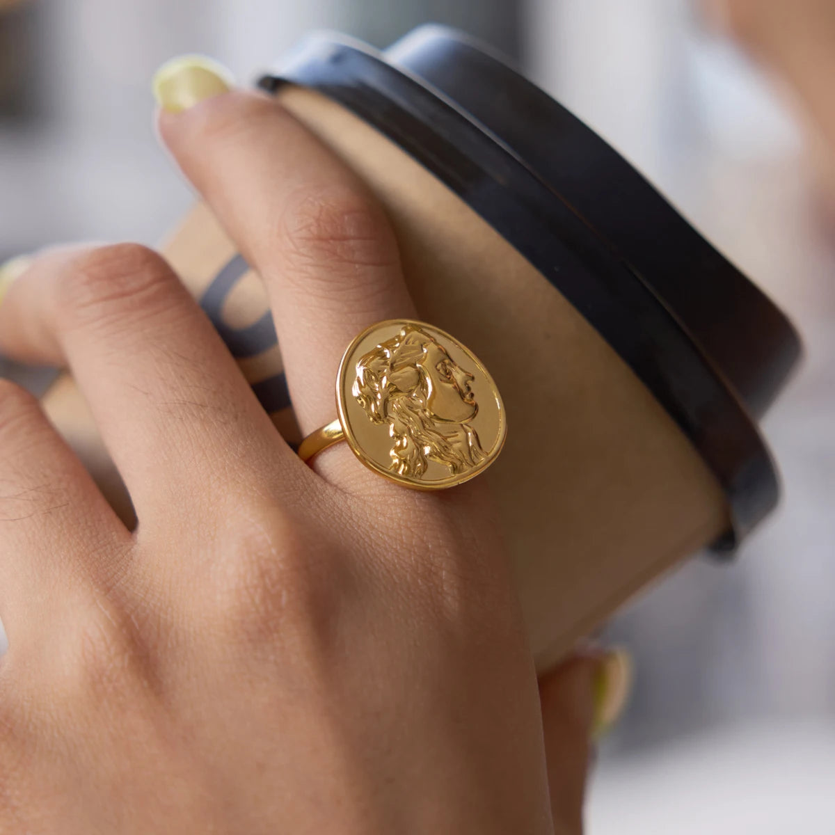 Kika Vintage Portrait Open Rings