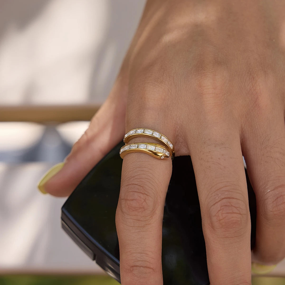 Kika Classic Full Crystal Snake Shape Open Rings