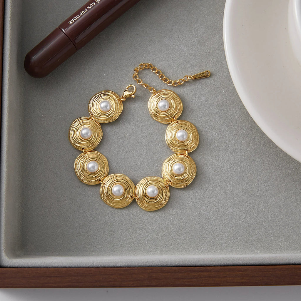 Kika Elegant Classic Minimalist 18K Gold Color Plated Inlay High Brightness Pearl Circular Bracelets