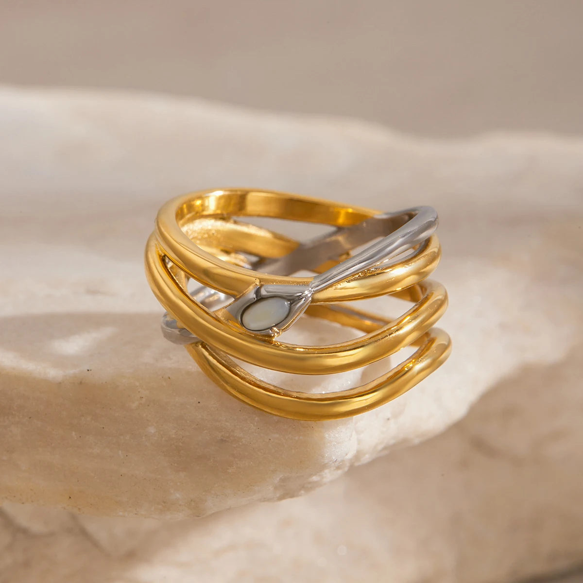 KIKA Minimalist Two Tone Serpentine Ring Stainless Steel 316Le