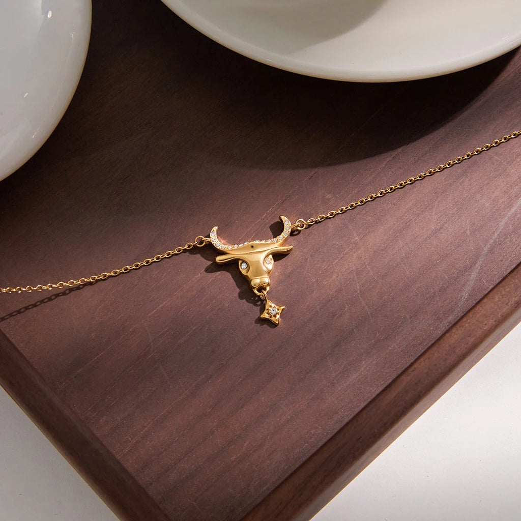 Classic Bull Head  Pendant With White Rhinestones O-Chain Necklace
