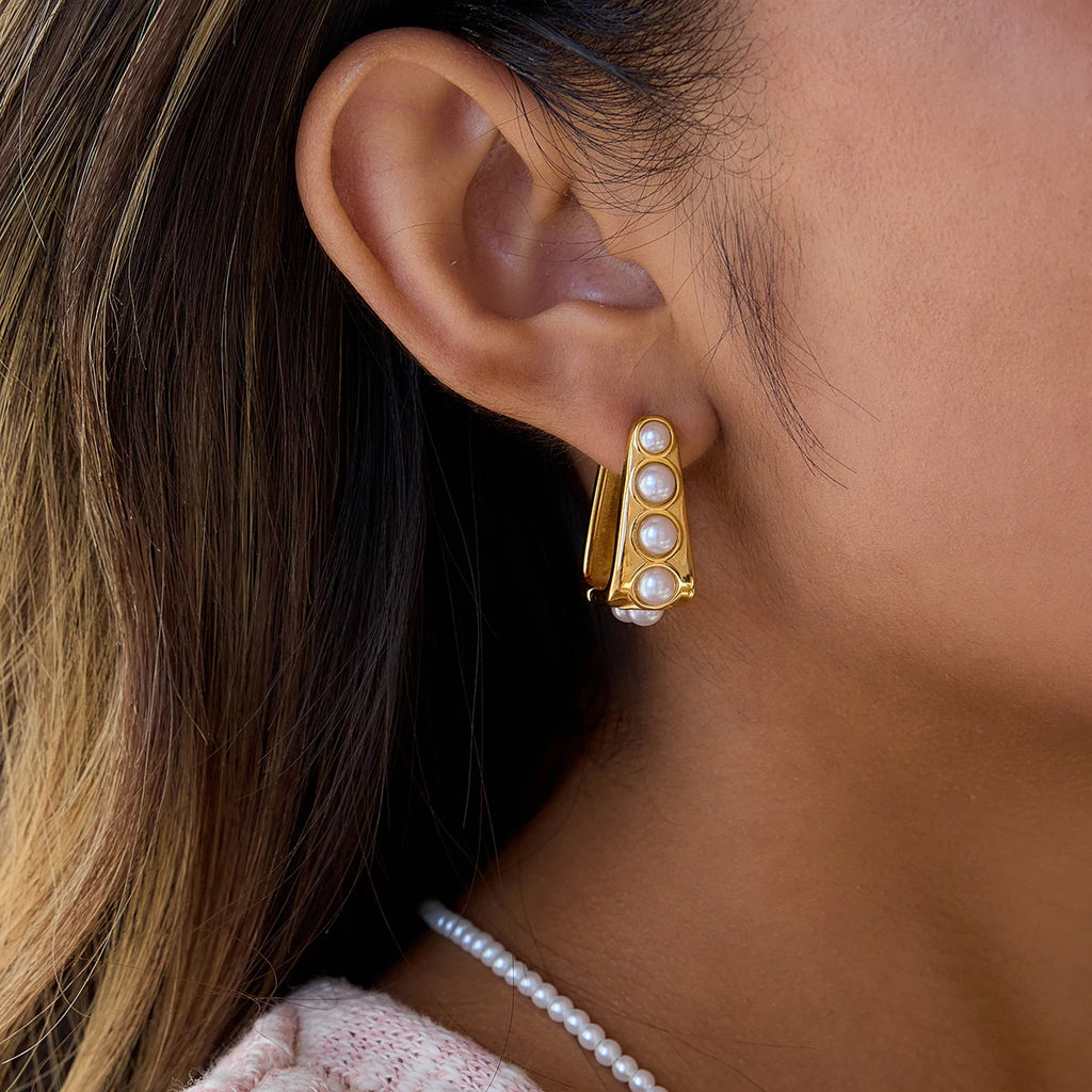 Lady pearl U-shaped earrings