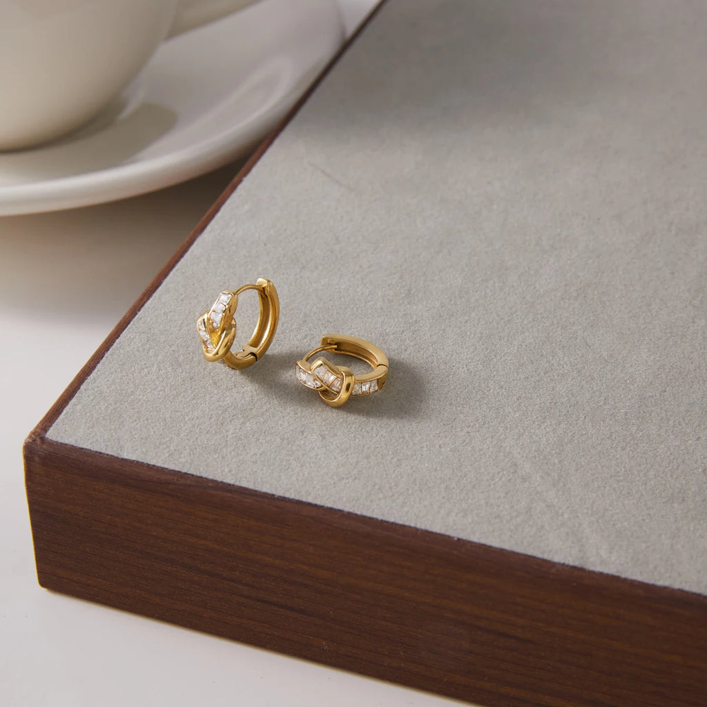 Kika Delicate Zircon Knotted Stud 18K Gold PVD Plated Stainless Steel