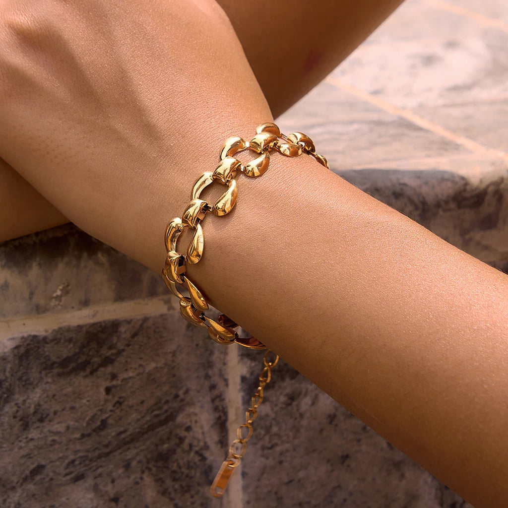 Kika Minimalist Geometric Irregular Hollow Chain Bracelet