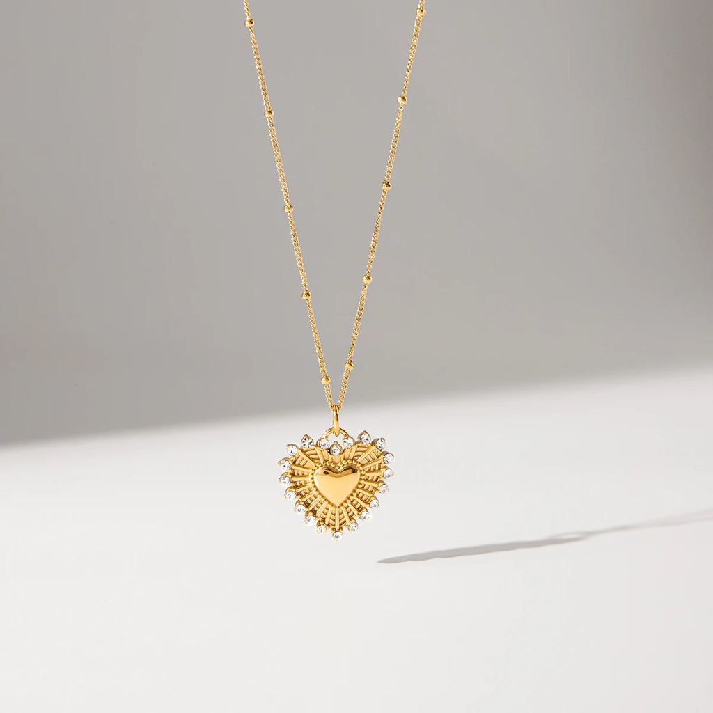 Kika Temperament Heart Pendant Chain Necklace
