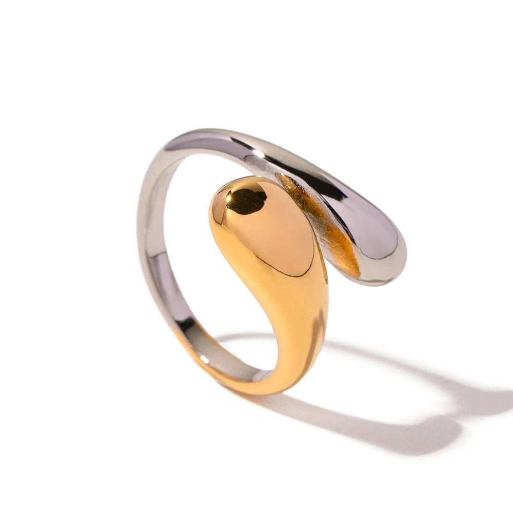 Kika Stainless Steel Twist Ring Trendy Metal 18K Geometric Finger Ring