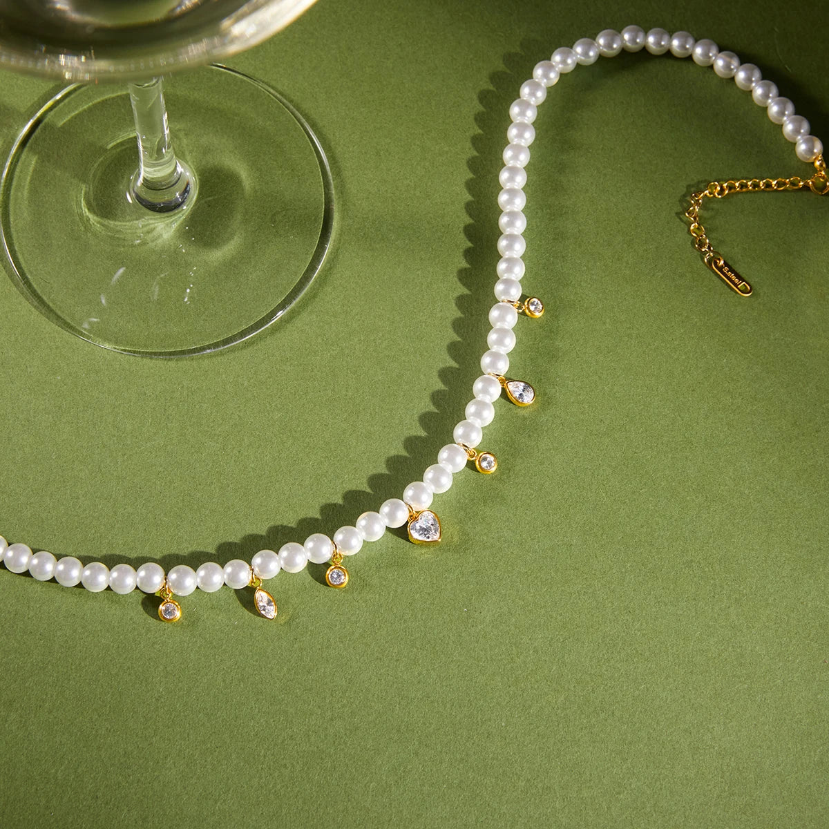 Delicate Heart Waterdrop Zircons Pendant With Imitation Pearls