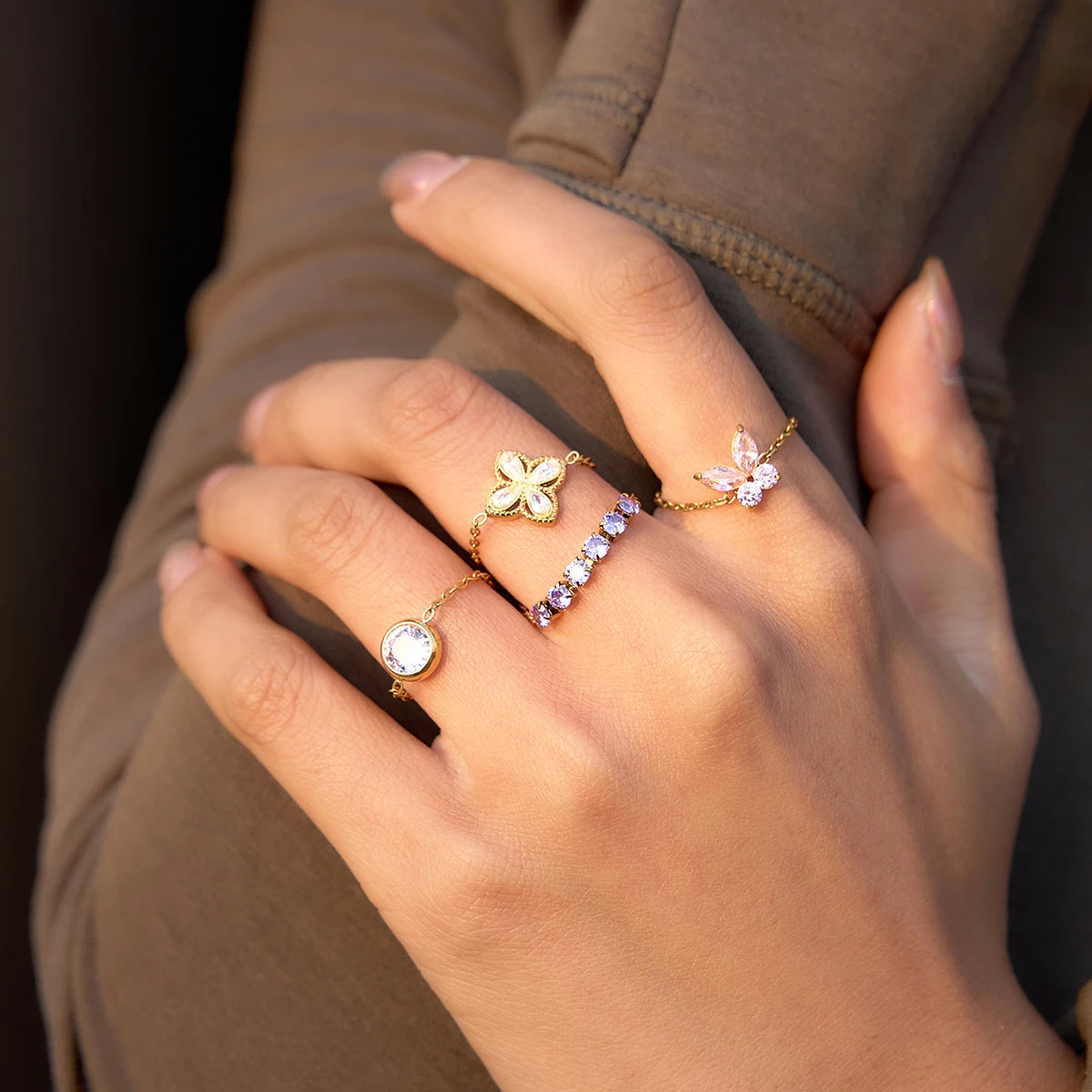 Geometric Colored Zircon Ring With Draw-Out Adjustable Design
