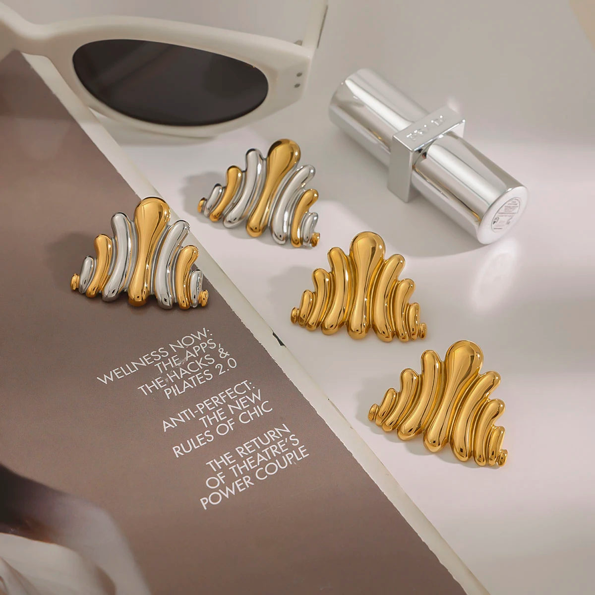 Kika Minimalist Smooth Wave Pattern Geometric Earrings