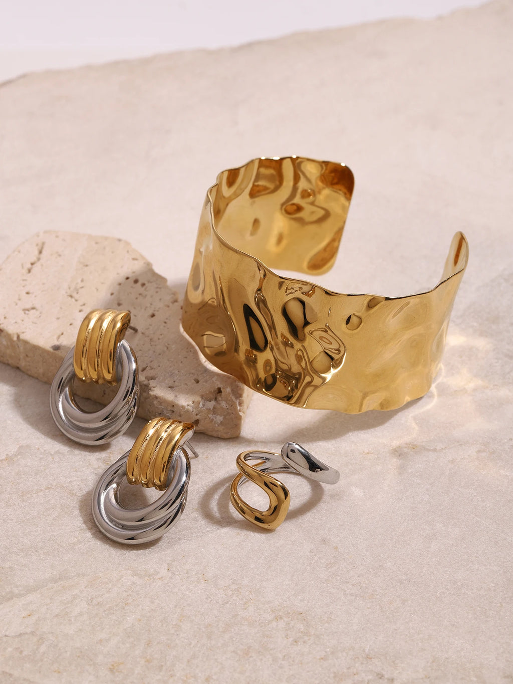 Kika Fashion 4PCS Jewelry Set Wide Face Bracelet Two Tone Ring Women's Jewelry Commuting Attire Gift For Her