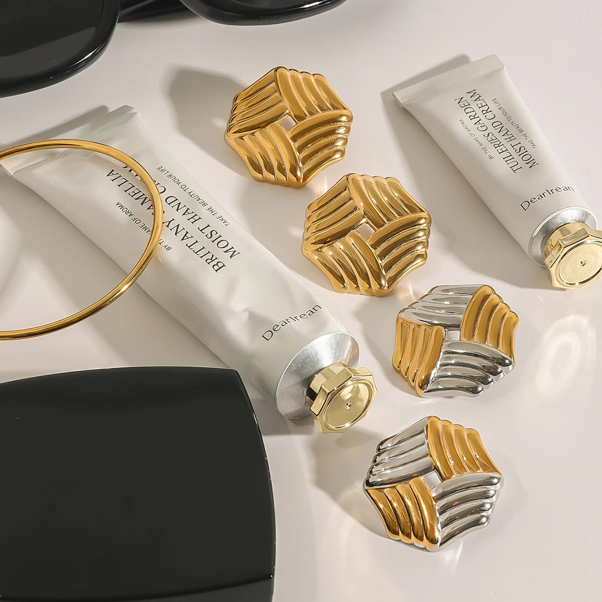 Kika Minimalist 18k Gold Color Stainless Steel Ribbed Geometric Ear Studs