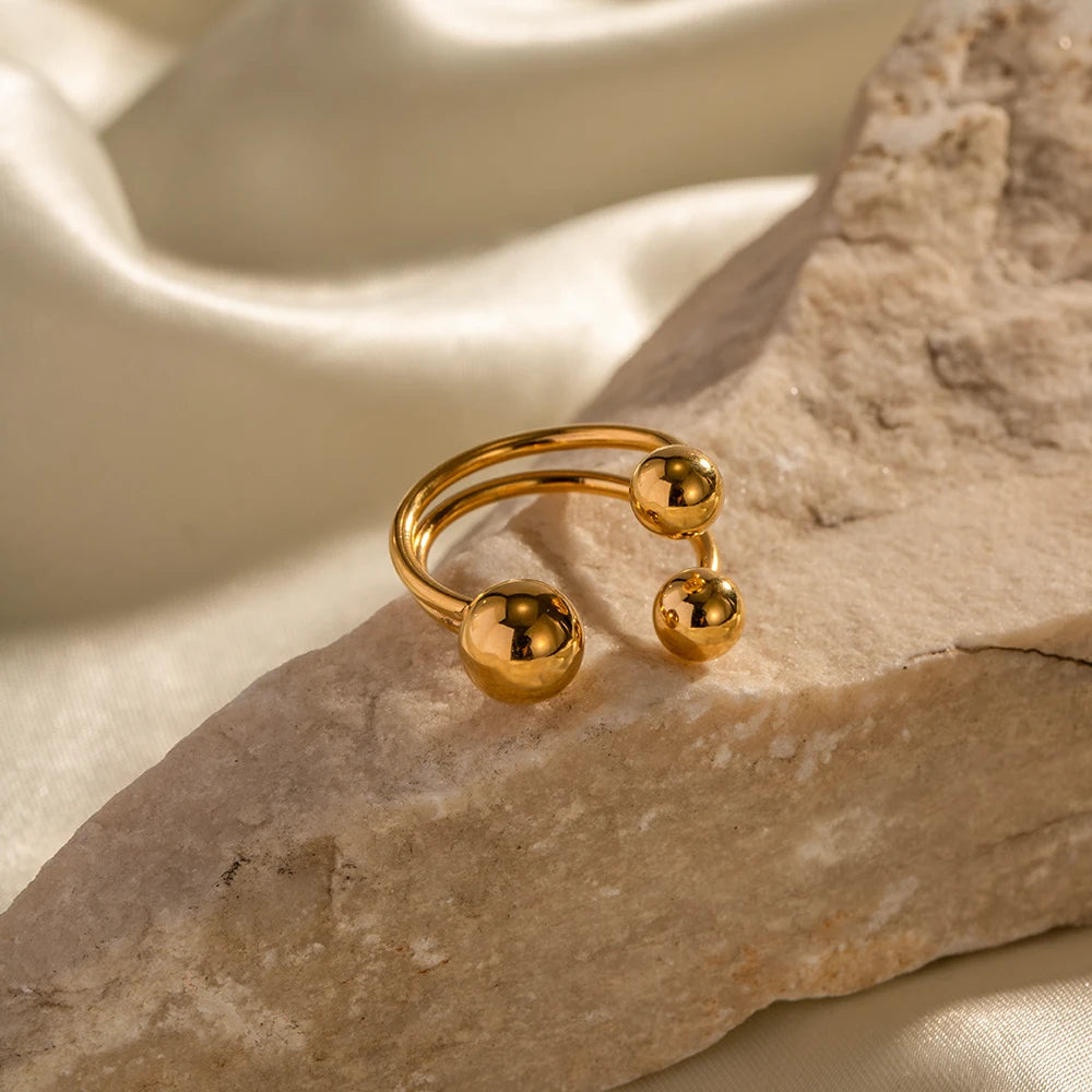 Kika Stainless Steel Round Ring Statement Golden Metal Gold Plated Ring for Women Minimalist Jewelry bague acier inoxydable Gi