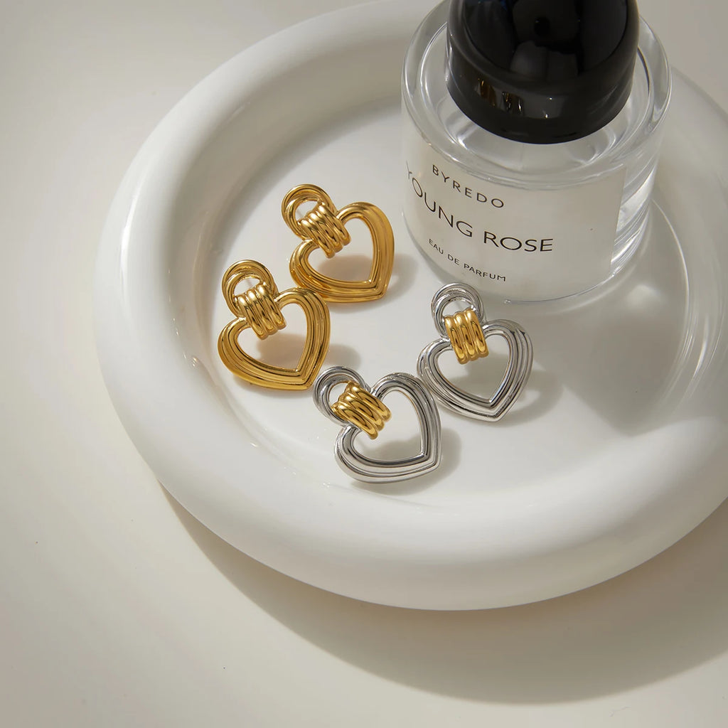 Kika Classic Blocked Heart Shaped Ribbed Color Blocked Earrings