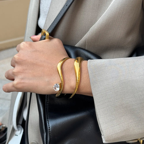 Kika Classic 18K Plated Gold Color Water Droplet White Zircon Wave Opening Bracelet Women Waterproof Stainless Steel Bracelets