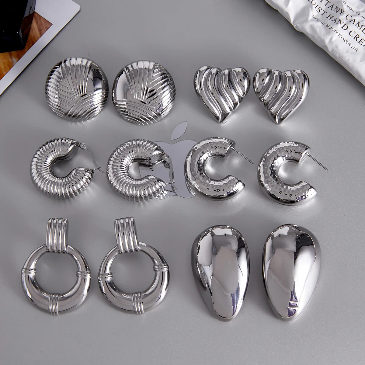 Striped Hollow Earrings Texture C