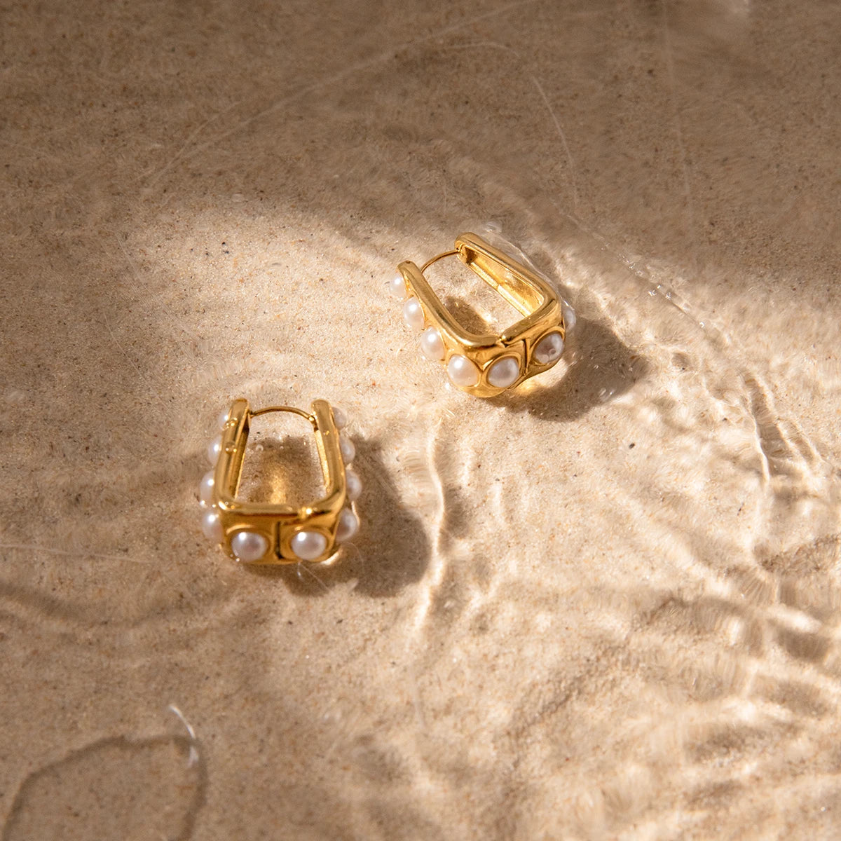 Lady pearl U-shaped earrings