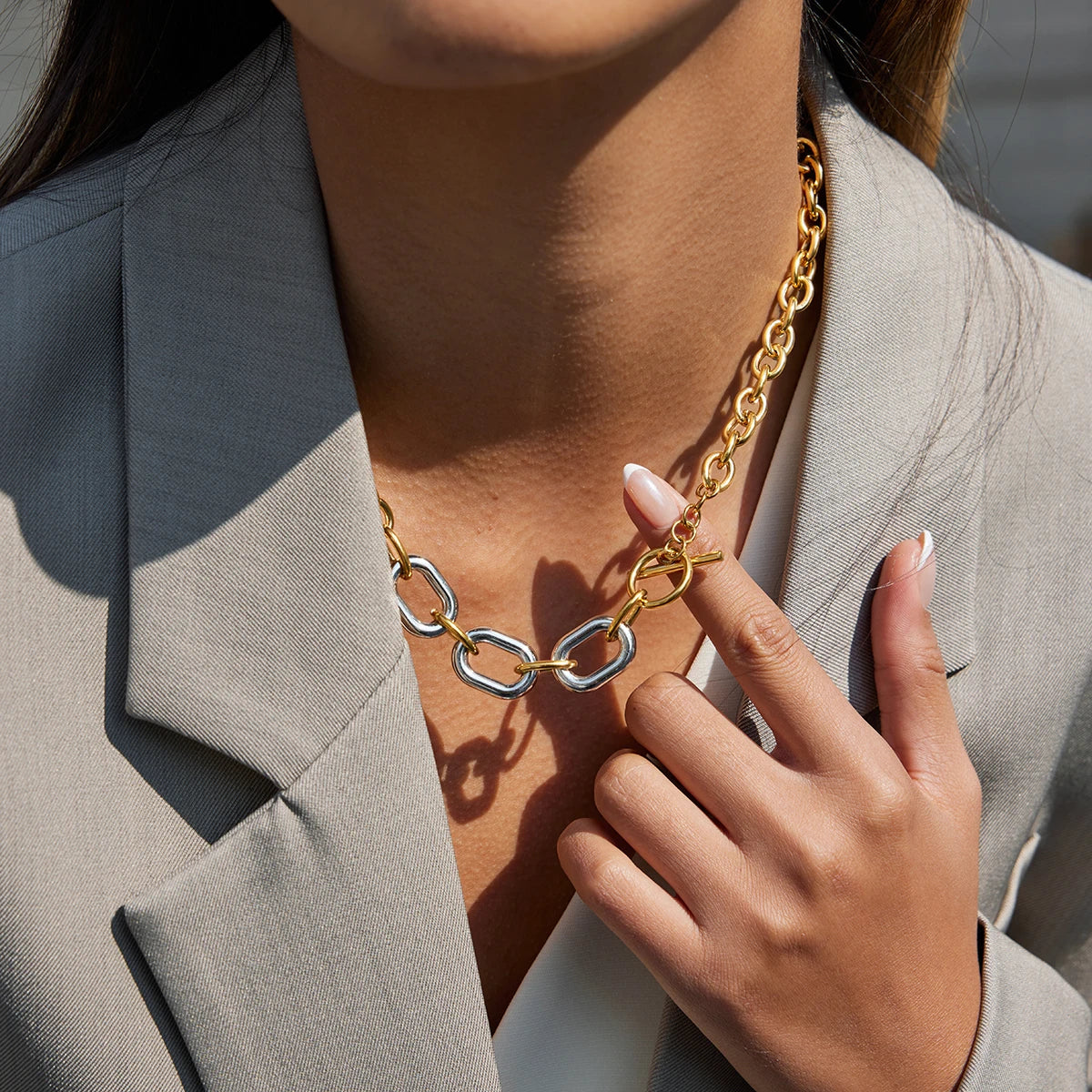 Kika Minimalist 18K Plated Gold And Silver Color Blocked Basic Chain Ot Buckle Necklace