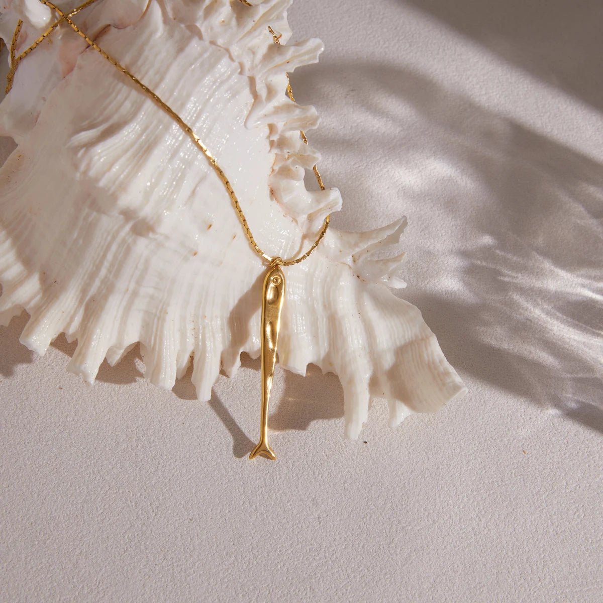 Kika Classic Long Fish Pendant Necklace