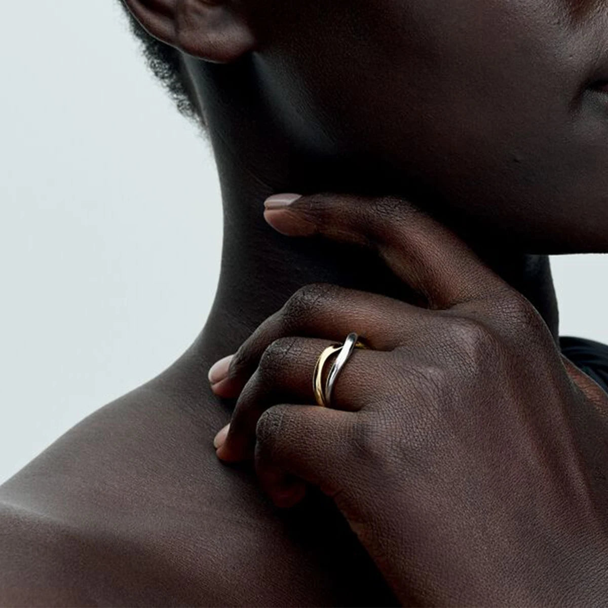 Classic Two tone Ring Line