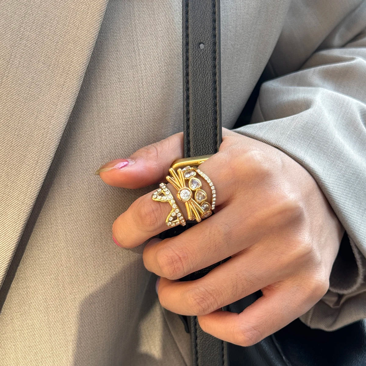 White Rhinestone Cat Open Ring For