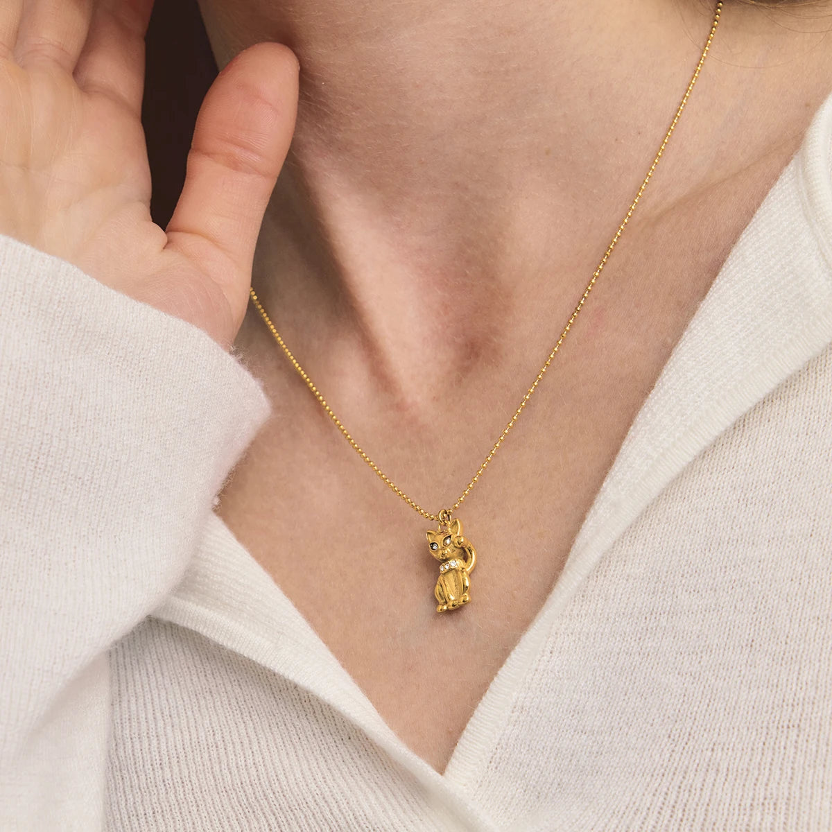 Cute Hug Dog Cat Pet Pendant Rhinestone Necklace
