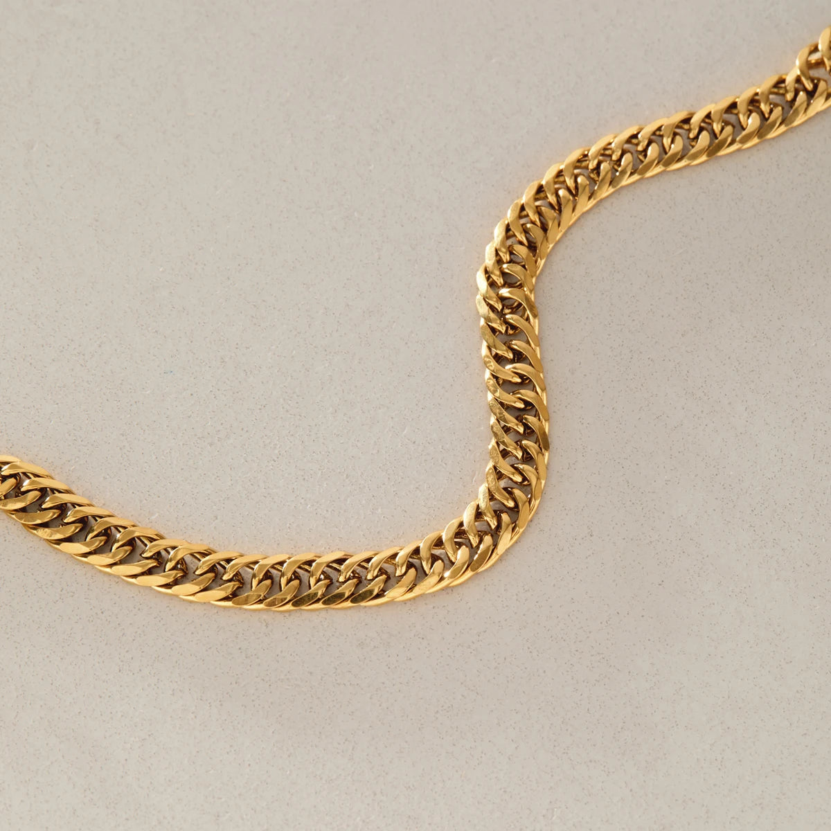 KIKA Classic Chunky Chain Bracelet For Women Minimalist 18K Gold PVD Plated Stainless Steel Bracelet Fashion Jewelry Accessory