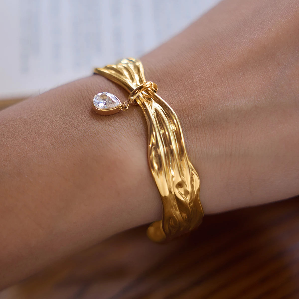 Kika Water Drop Zircon Wave Shape Cuff Bracelet Minimalist 18K Gold Plated Stainless Steel 316L