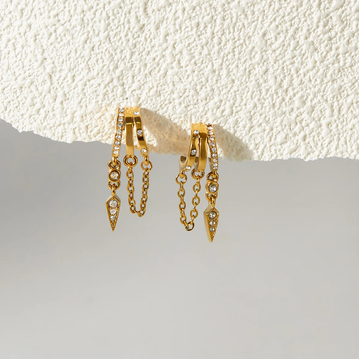 Delicate Hollowed Out Chain Fringed Conical Pendant Rhinestone Earring