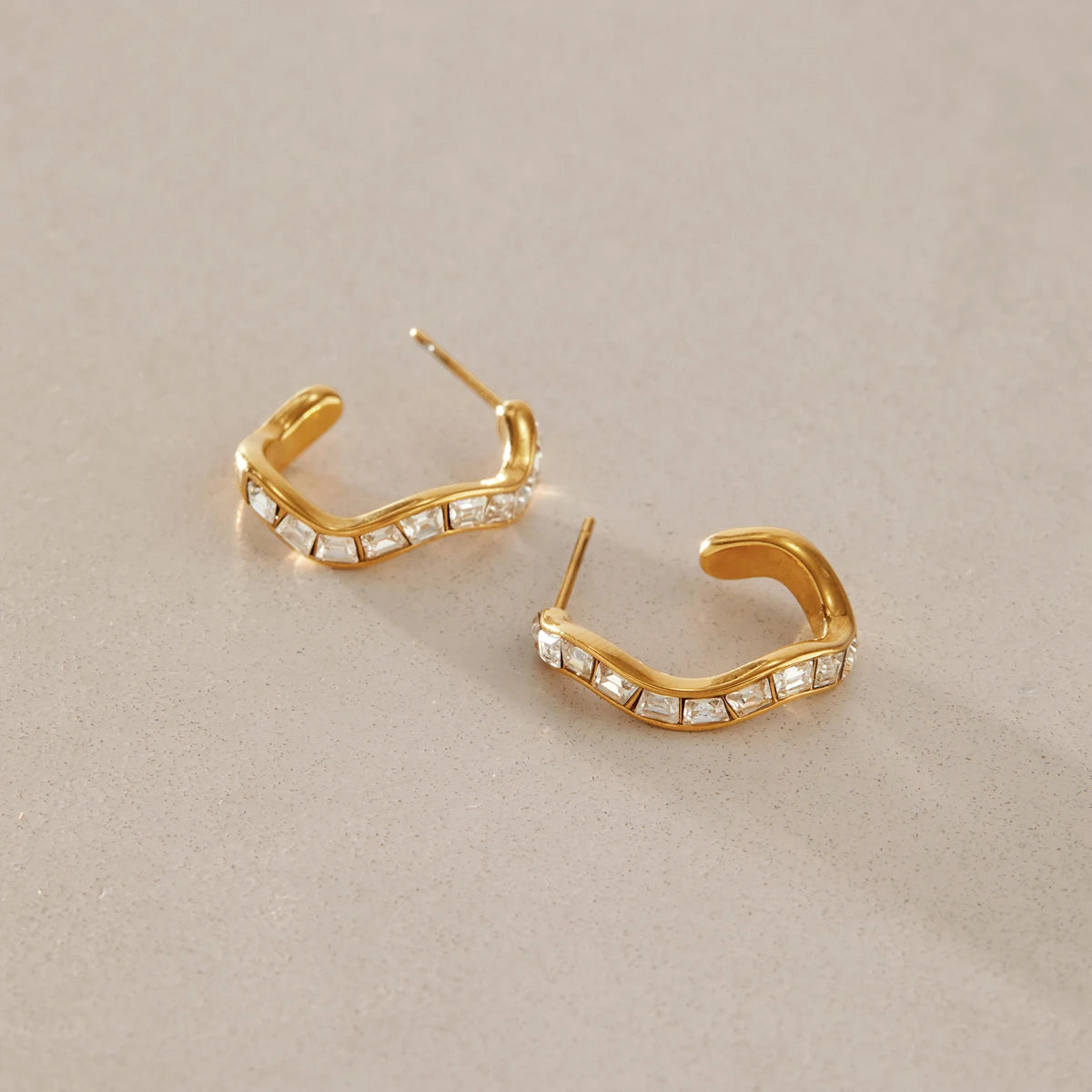 KIKA Elegant Iced Out Crystal Wave Shape Stud Earrings For Women 18K Gold Plated Stainless Steel 316L  Earrings Fashion Jewelry Gift