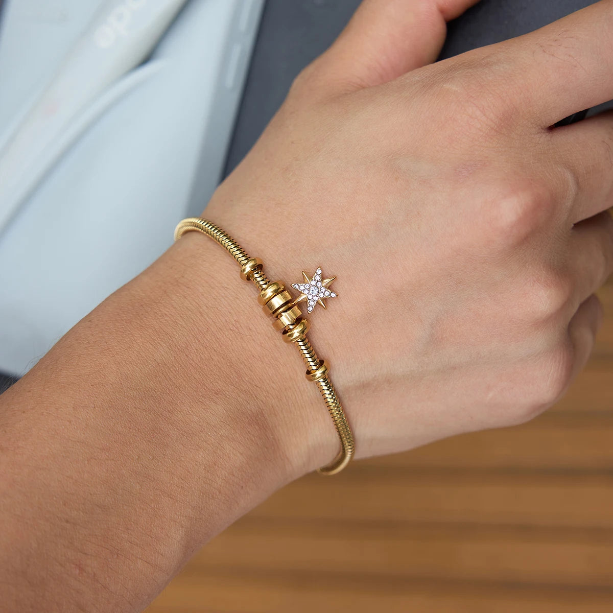 Kika Delicate Crystal Star Charm Bracelet