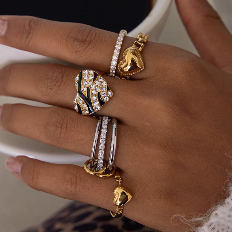 KIKA  Vintage Classic 18K Gold Color PVD Plated Black Drip Oil White Rhinestone Heart Open Rings Waterproof Stainless Steel 316L