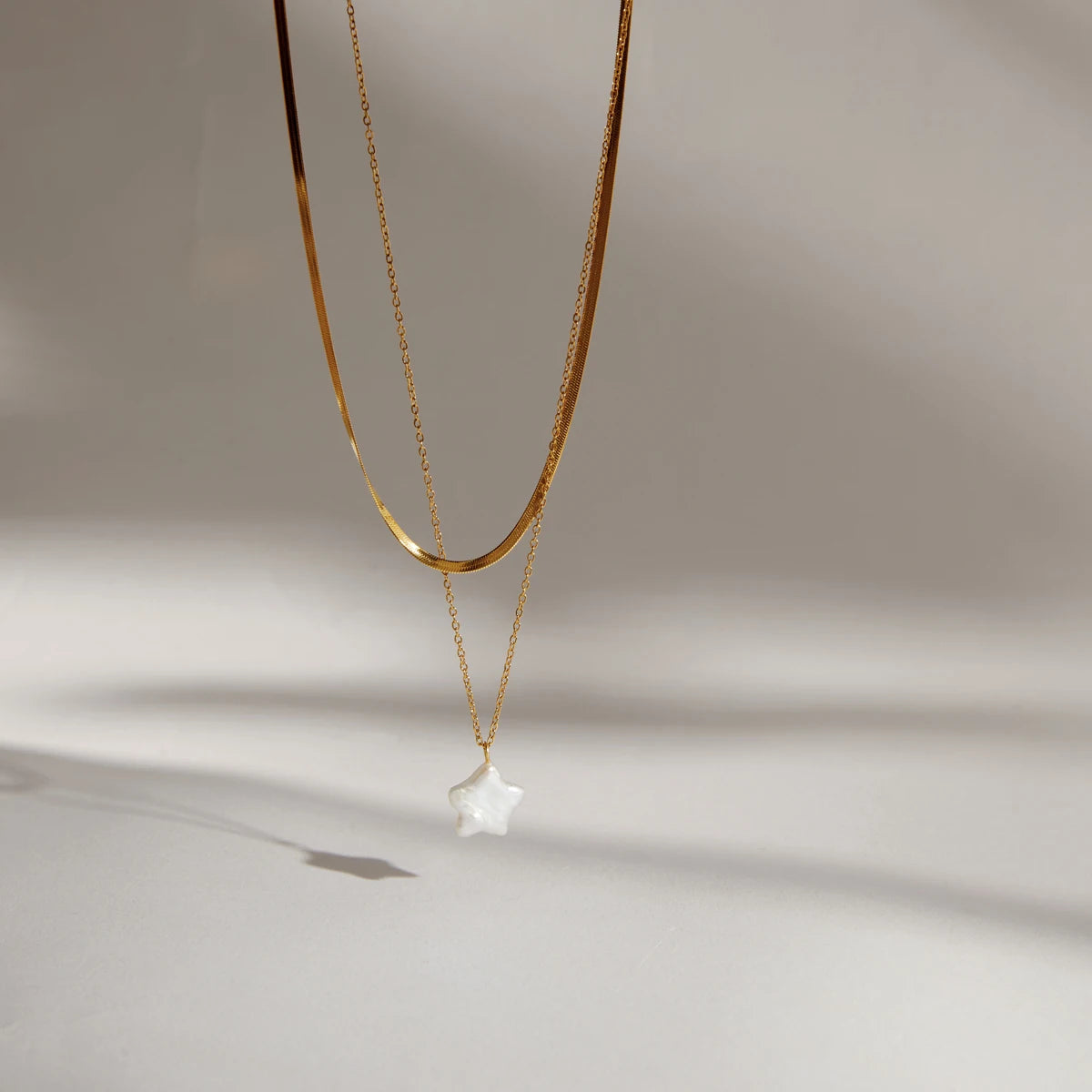 Kika Classic Star Freshwater Pearl Pendant Double Layered Blade Chain O-Chain Necklace