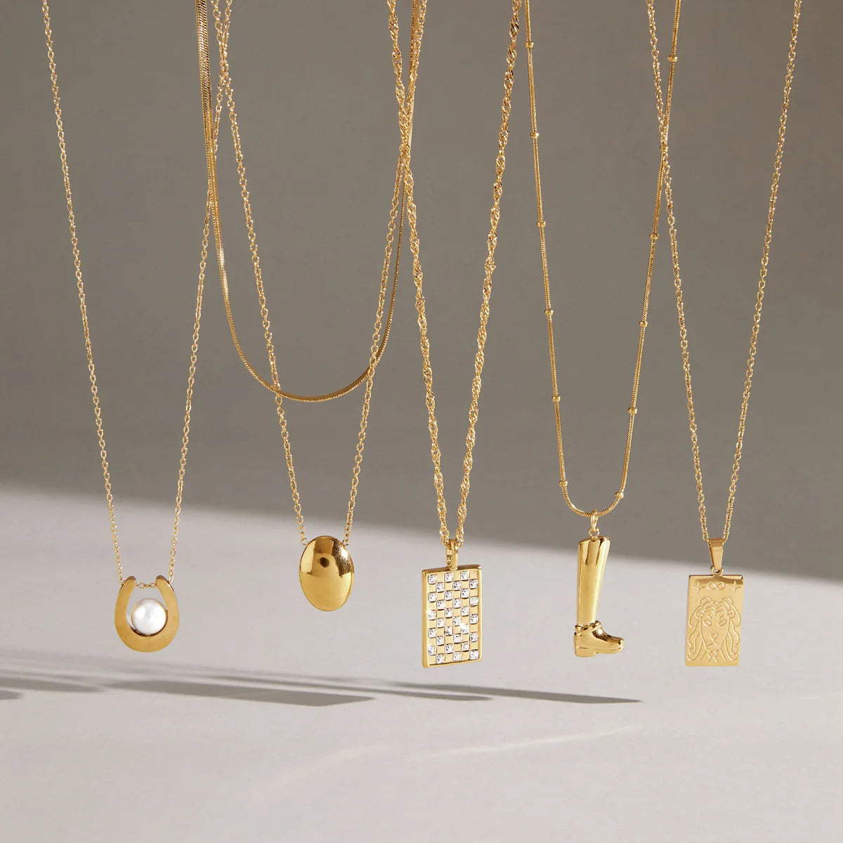 KIKA Classic Geometric Pendant Necklace For Women Minimalist 18K Gold PVD Plated Stainless Steel 316L