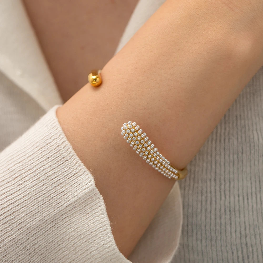 Kika Waterproof Metal Texture 18K Gold Color Stainless Steel Cuff Open Bracelet Bangle