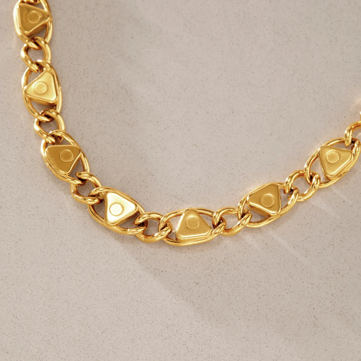 KIKA Classic Triangle Zircon Chunky Chain Bracelet 18K Gold PVD Plated Stainless Steel 316L