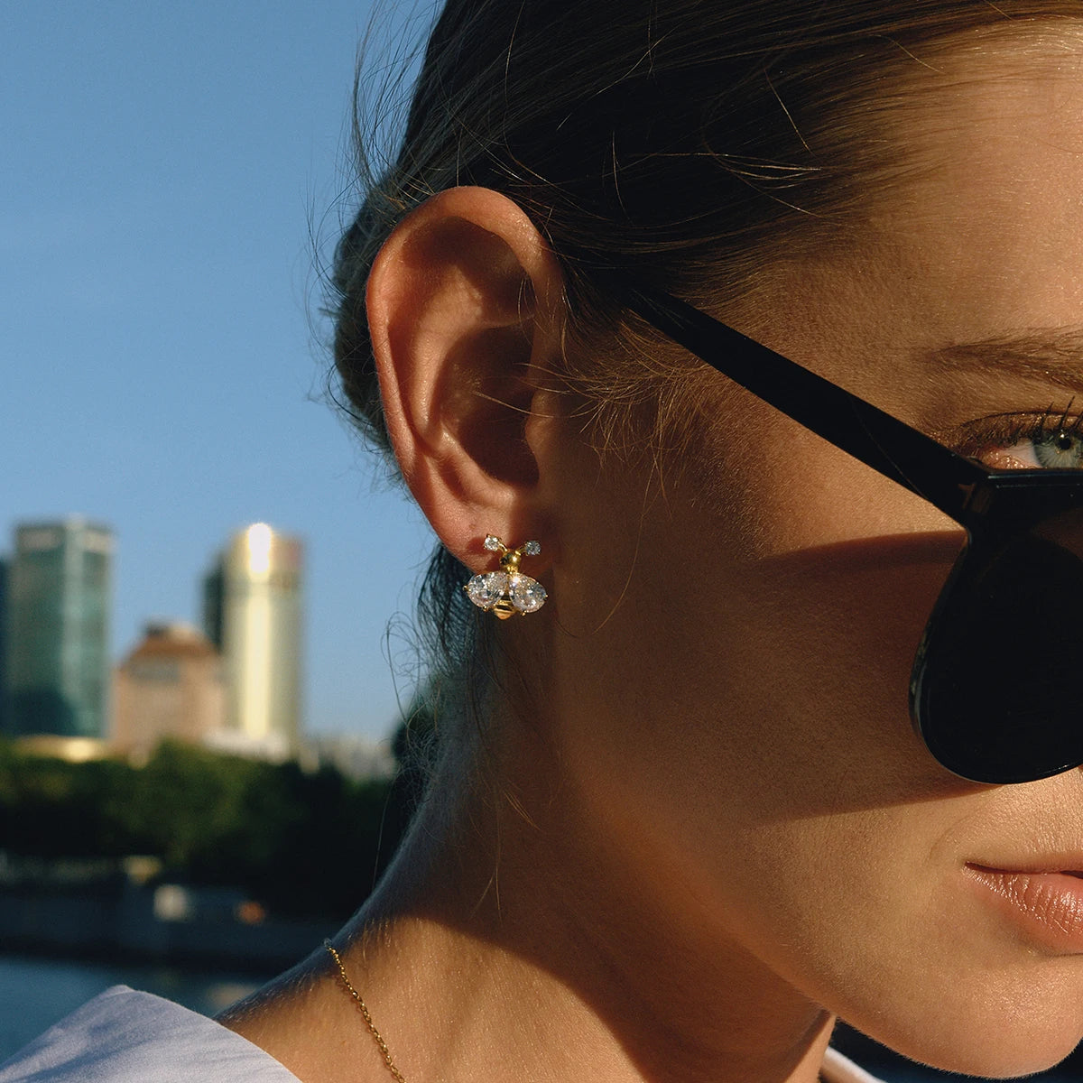 KIKA Classic Personality 18K Gold Color PVD  Plated Inlay White Zircon Bee Earrings Hypoallergenic Stainless Steel 316L