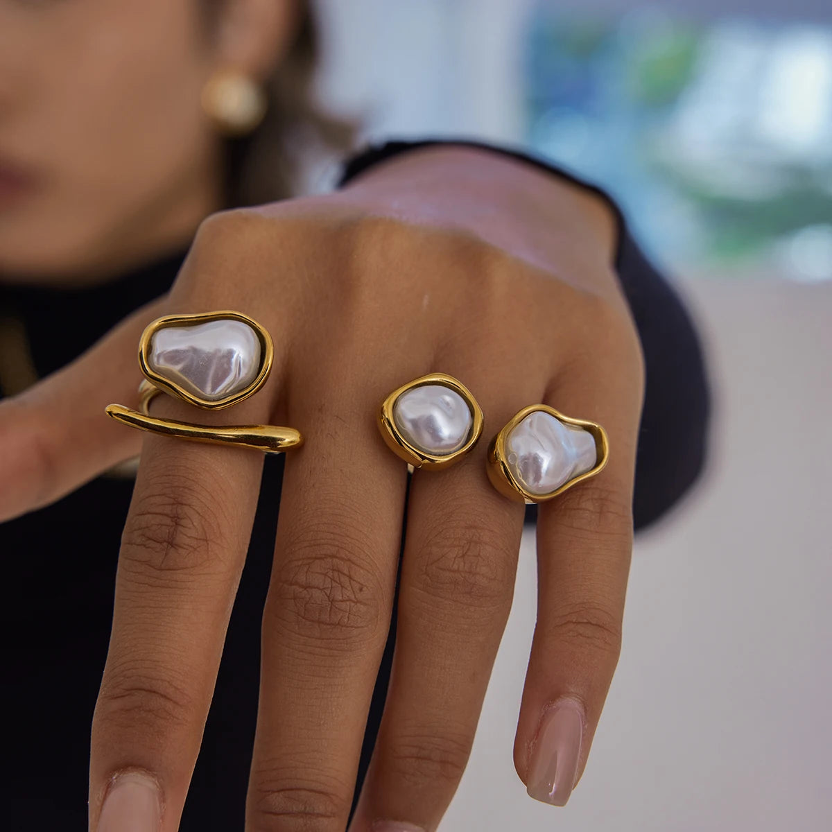 KIKA Simple and Elegant 18K Gold Color PVD Plated Stainless Steel 316L Baroque Shaped Pearl Asymmetric Ring Stackable Pearl