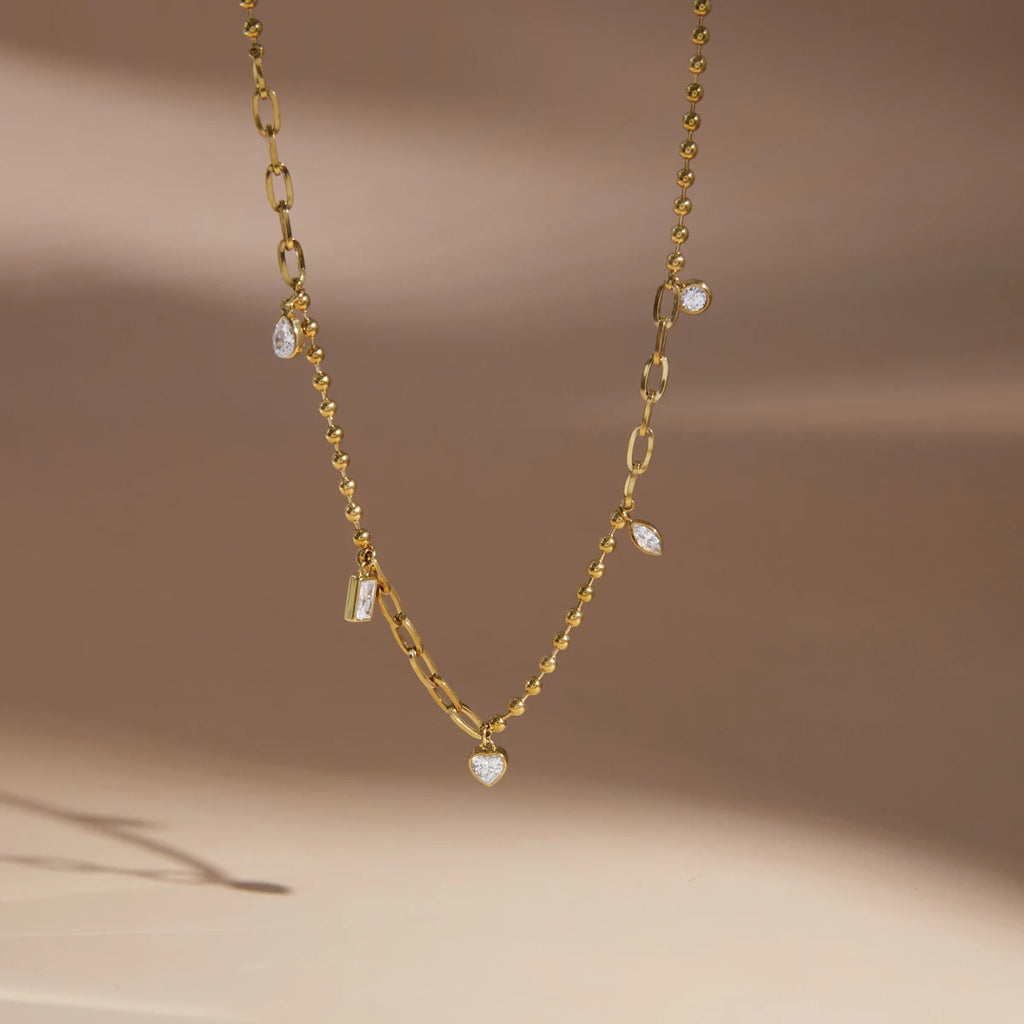 Kika Classic Geometric Zircon Pendant Necklace ñ