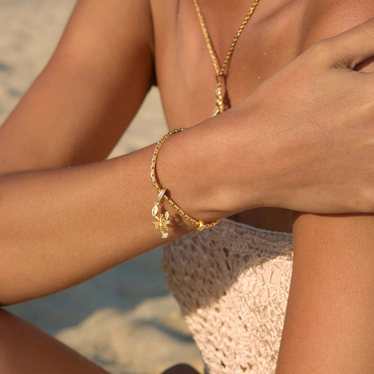 Kika Delicate Crab Starfish Lobster White Rhinestone Ring Bracelet