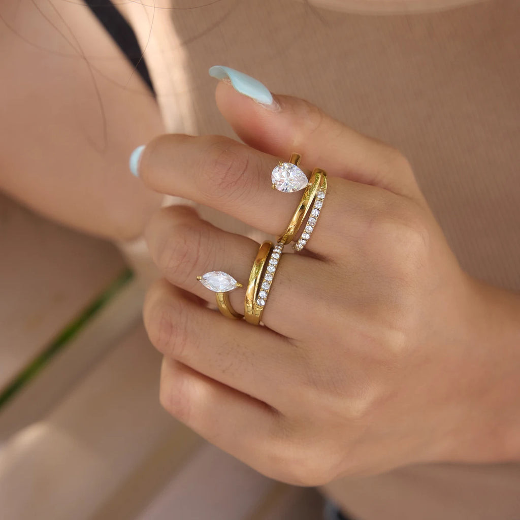 Kika Delicate Three-Layer Linear White Rhinestone Ring