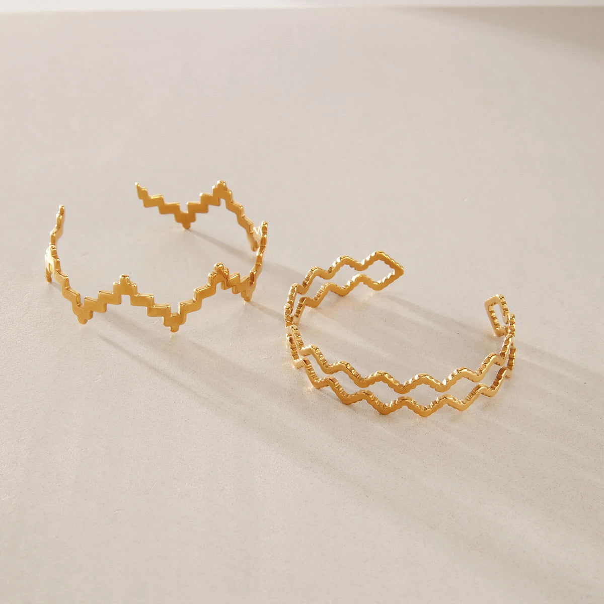 KIKA Irregular Wave Shape Cuff Bracelet For Women Minimalist 18K Gold PVD Plated Stainless Steel Open Bangle Fashion Jewelry