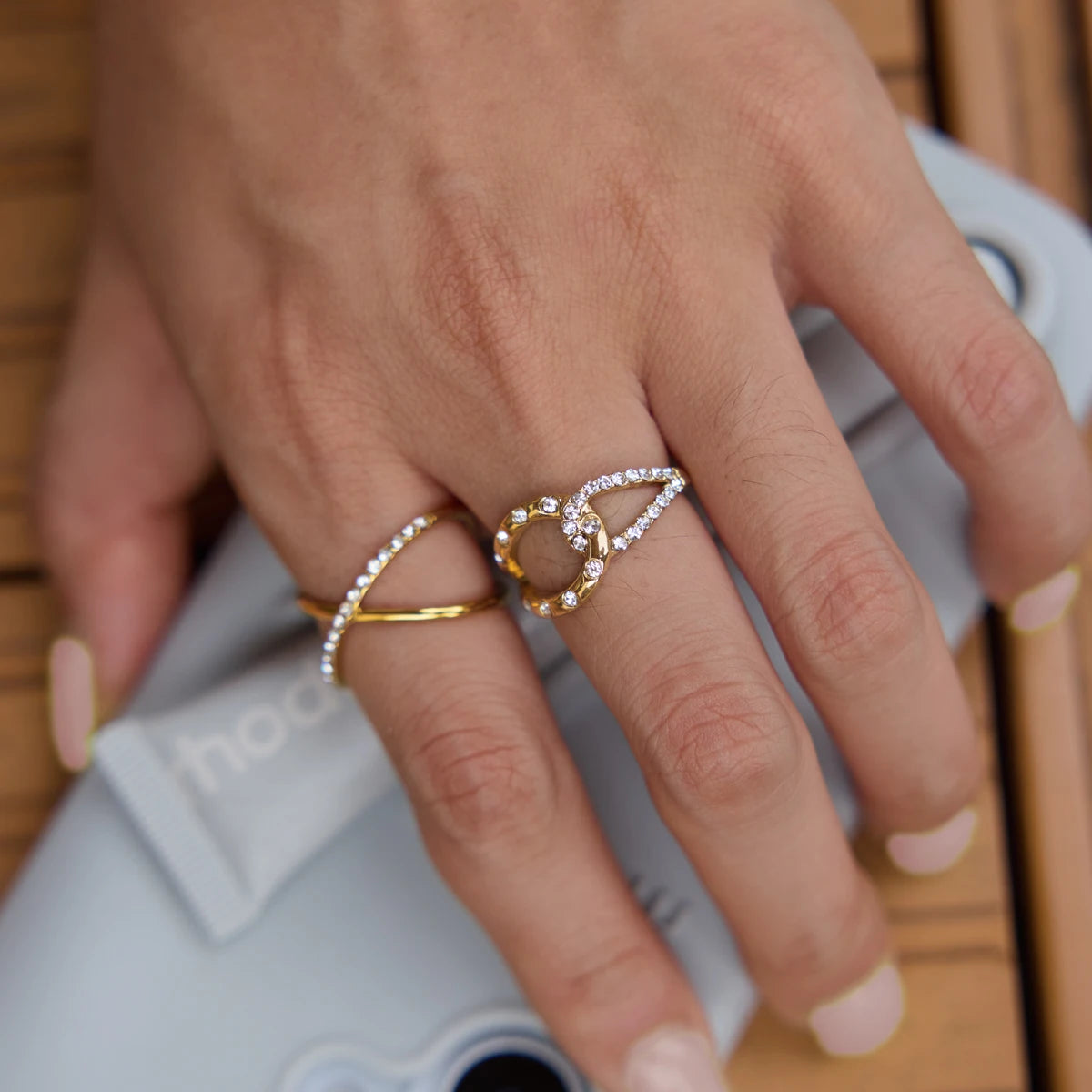 KIKA Delicate Crystal Crossed Rings18K Gold PVD Plated Stainless Steel 316L
