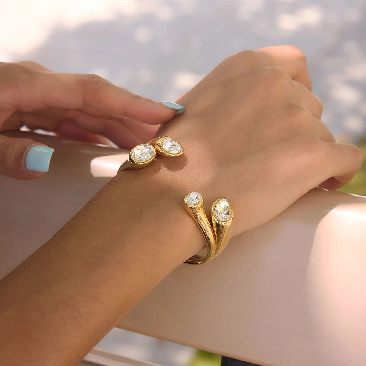 Kika Elegant Geometric Crystal Cuff Bracelet