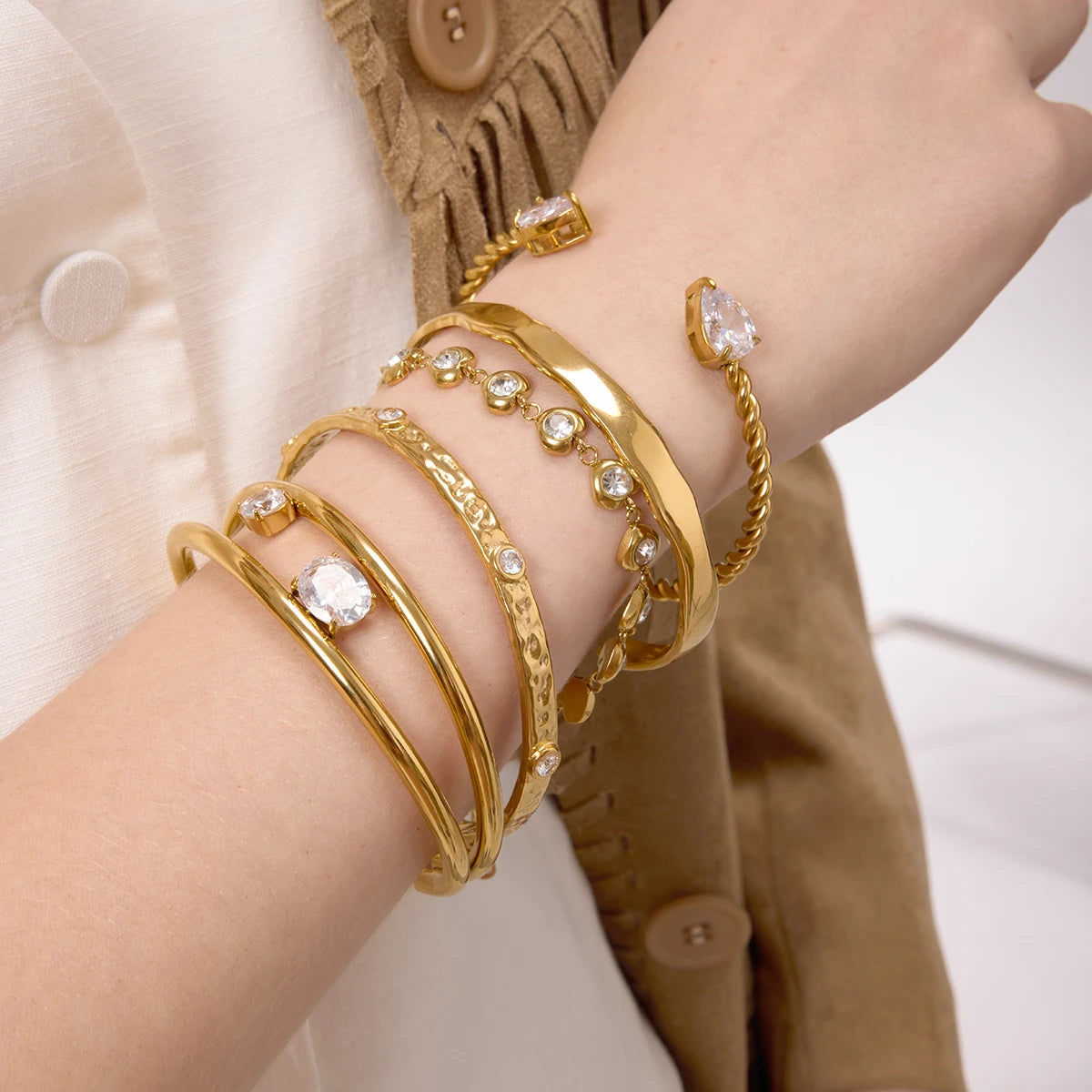 Kika Minimalist Round White Zircon Double Layer Hollow Bracelet