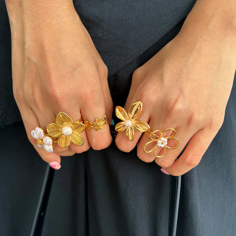 Kika Fashionable Sweet 18K Gold Color Plated Stainless Steel Pearl Five Petal Flower Ring