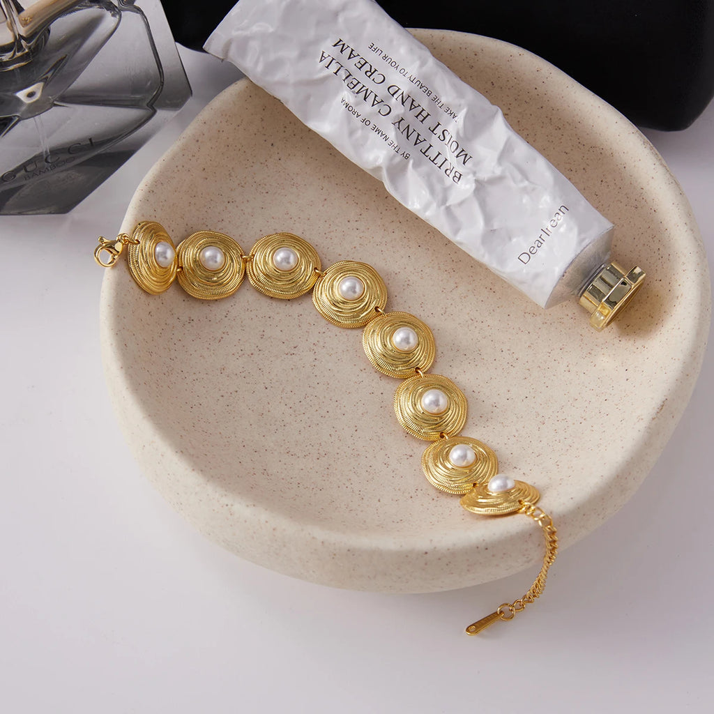 Kika Elegant Classic Minimalist 18K Gold Color Plated Inlay High Brightness Pearl Circular Bracelets