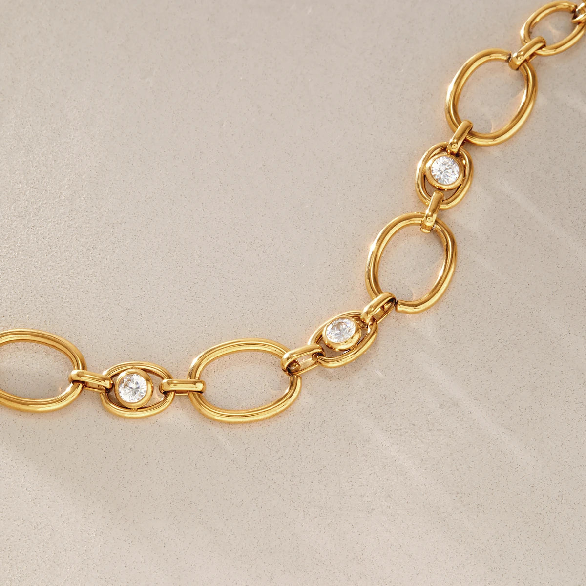 KIKA Classic Zircon Hollow Chain Bracelet For Women Minimalist 18K Gold Plated Stainless Steel Bracelet Fashion Jewelry Gift