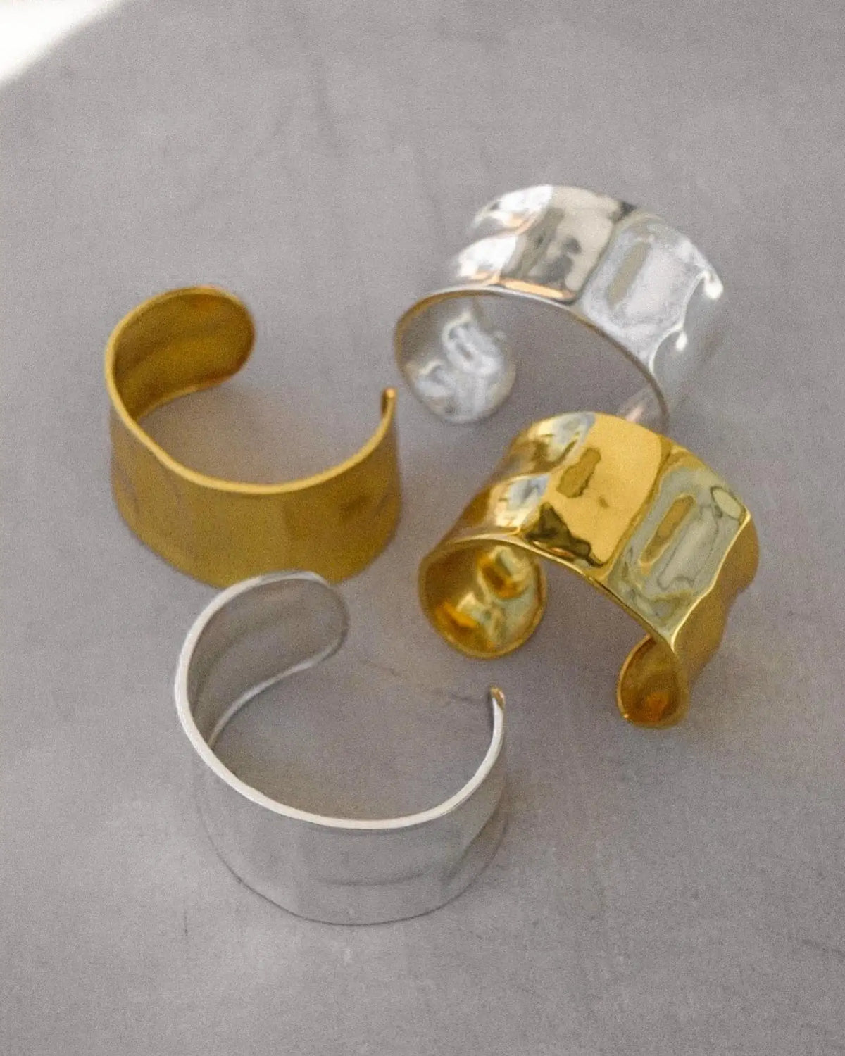 KIKA Stylish Unique Design Stainless Steel Metal Textured Cuff Bracelet Bangle Texture Rust Proof 18K PVD Plated Jewelry